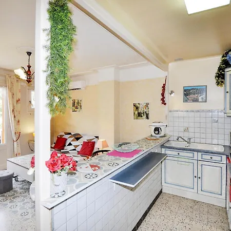 Apartment Awesome In Amelie-les-bains-palal Amelie-les-Bains-Palalda